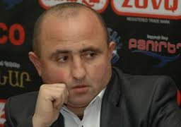 ԹԱԹՈՒԼ ՅԱԿՈԲԵԱՆ