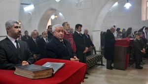 Midyat'ta Süryaniler Noel bayramını kutladı