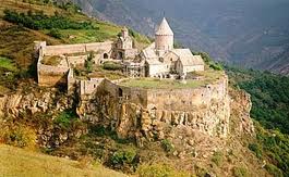 Sünik’te Tatev Manastırı