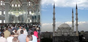 Iğdır'da minareleri Ermenistan'da görülen camii