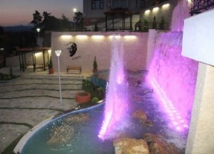 գերեզմանատան տեղում արհեստական ջրվեժ