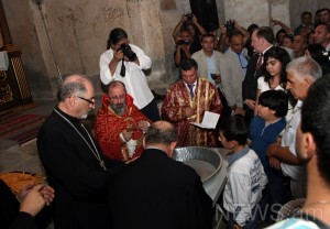 8-ամյա Վանը մկրտվեց