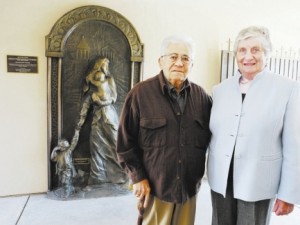 «Փրկված մայրը» արձանը Լաս-Վեգասում