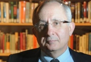 Թաներ Աքչամ