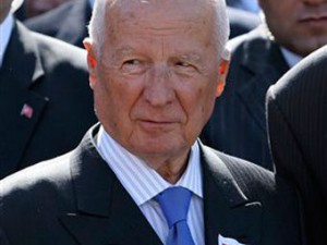 Քենան Էվրեն