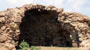 Toklular Köyü’ndeki tarihi Ermeni Kilisesi