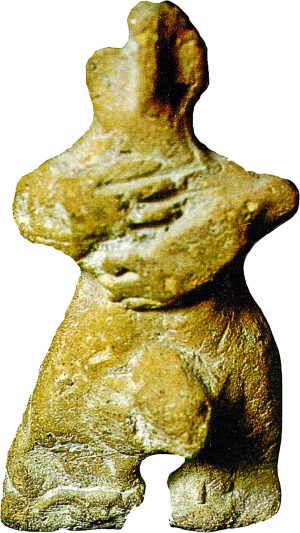 Երևան, Շենգավիթ, տղամարդու արձանիկ, Ք.ա. XXVII-XXV դդ., թրծակավ (պեղ.՝ Ս. Սարդարյանի, լուս.` Վ. Հակոբյանի) 