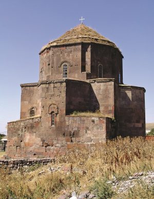 ՀՀ Արագածոտնի մարզ, Մաստարա, Սբ Հովհաննես եկեղեցի, V-VI դդ. (լուս.՝ Հ. Սիմոնյանի: Ըստ՝ Ե. Ասատրյան, 2004, Թալինի շրջանի հուշարձանները, շապկի նկարը և էջ 60) 