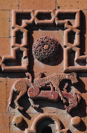 ՀՀ Արագածոտնի մարզ, ք. Եղվարդ, մատուռ-դամբարան, 1301 թ., բարձրաքանդակ (լուս.` Զ. Սարգսյանի) 