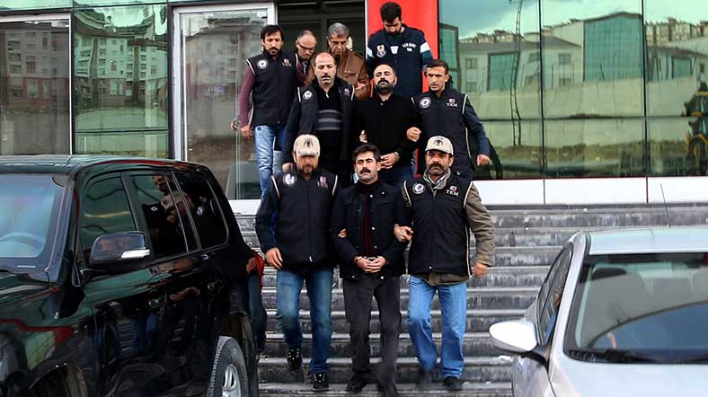 f582eb46979cf4_582eb46979d28