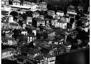 Ունիեի հունական և հայկական թաղամասերը 1955 թ.