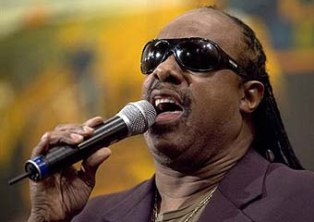 Stevie Wonder, Ermeni Soykırımı kurbanları anısına düzenlenecek konsere katılacak
