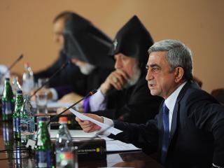 Ermeni Soykırımının 100. Yılı Elektronik sayfası 7 dilde yayın yapacak