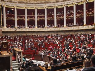 François Hollande: Yeni inkar tasarısı üzerinde çalışıyoruz