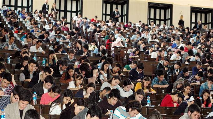 Nor Aşagerdner’den liselilere destek: Karanlık sıradanlaşmayacak