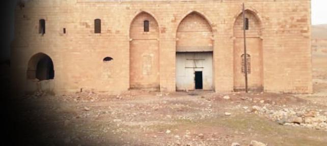 Kilise, definecilere terk edildi