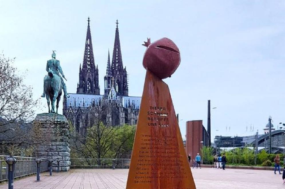 Köln’de Ermeni Soykırımı anıtı açıldı