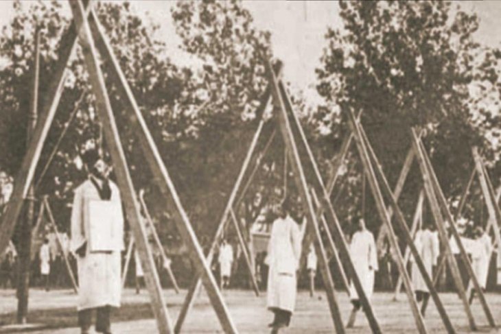15 Haziran 1915’te Paramaz ve 19 yoldaşı İstanbul’da idam edildi