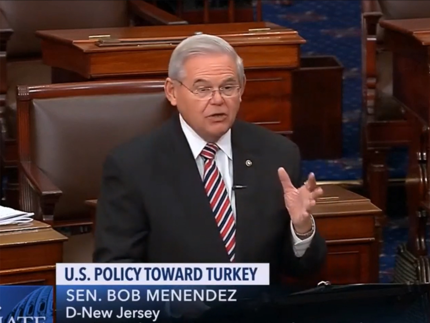 Ermeni Soykırımı karar tasarısını hazırlayan Senatör Menendez gözyaşlarını tutamadı
