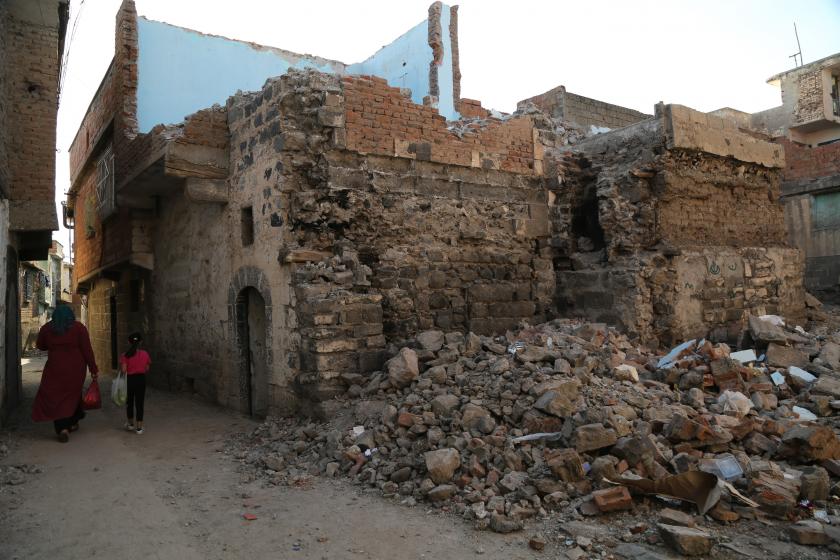 Diyarbakır Sur’da tarihi yapılar yıkılıyor