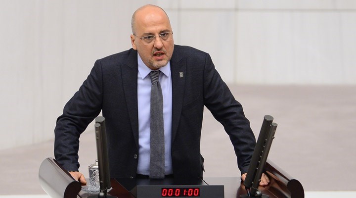 Ermeni mezarlığının tahrip edilmesi ve ‘Ermeni kilisesi’nin afişten çıkarılması Meclis gündeminde
