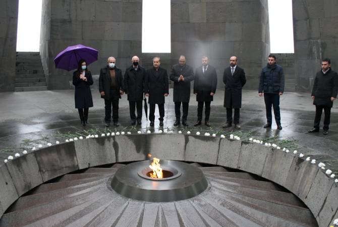İran Meclisi milletvekillerinden Ermeni Soykırımı Anıtı’na ziyaret