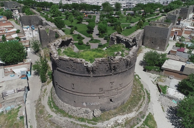 Diyarbakır’ın Buram Buram Tarih Kokan Cazibe Merkezleri