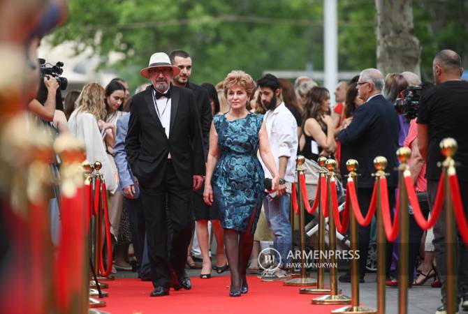 Altın Kayısı Film Festivali, Ermeni Soykırımından kurtulup ABD’ye göç etmiş olan bir Ermeniyi konu alan filmle başladı