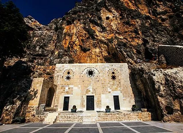 Dünyada İlk Defa Hristiyanların Ayinlerine Ev Sahipliği Yapan Saint Pierre Kilisesi