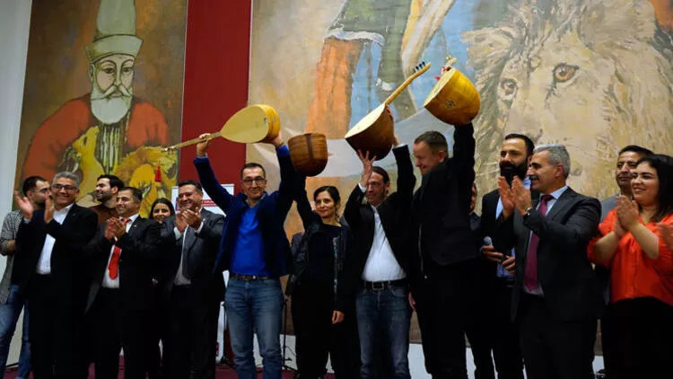 Berlin Alevi toplumuna ‘Kamu Tüzel Kişilik’ hakkı verildi