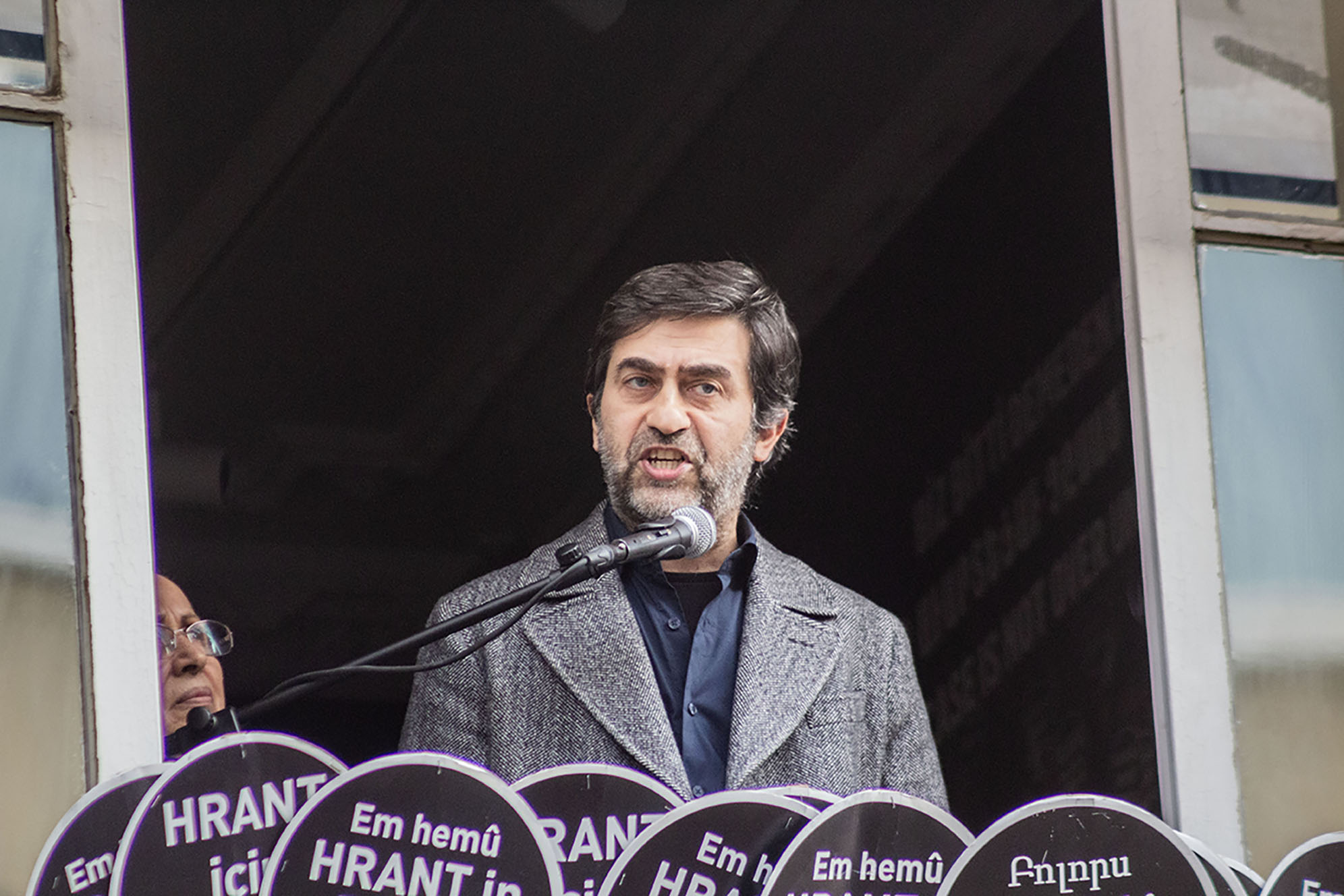 “İnsanlığın hikayesi değişmek zorunda ve biz onu değiştireceğiz”