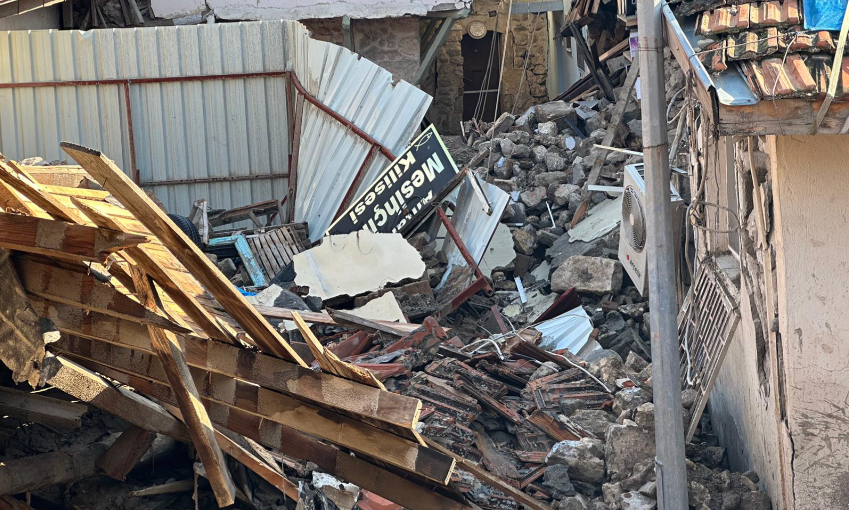 Antakya Mesihçiler Kilisesi Depremde Yıkıldı