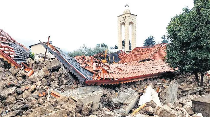 ‘Cenazelerimizi kendimiz defnettik’