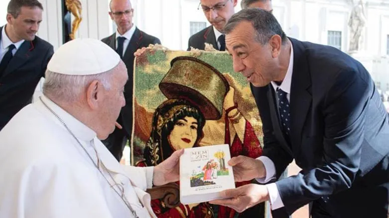 Abdullah Demirbaş’tan Papa’ya mektup: Kürtler tarih boyunca acılara maruz kaldı