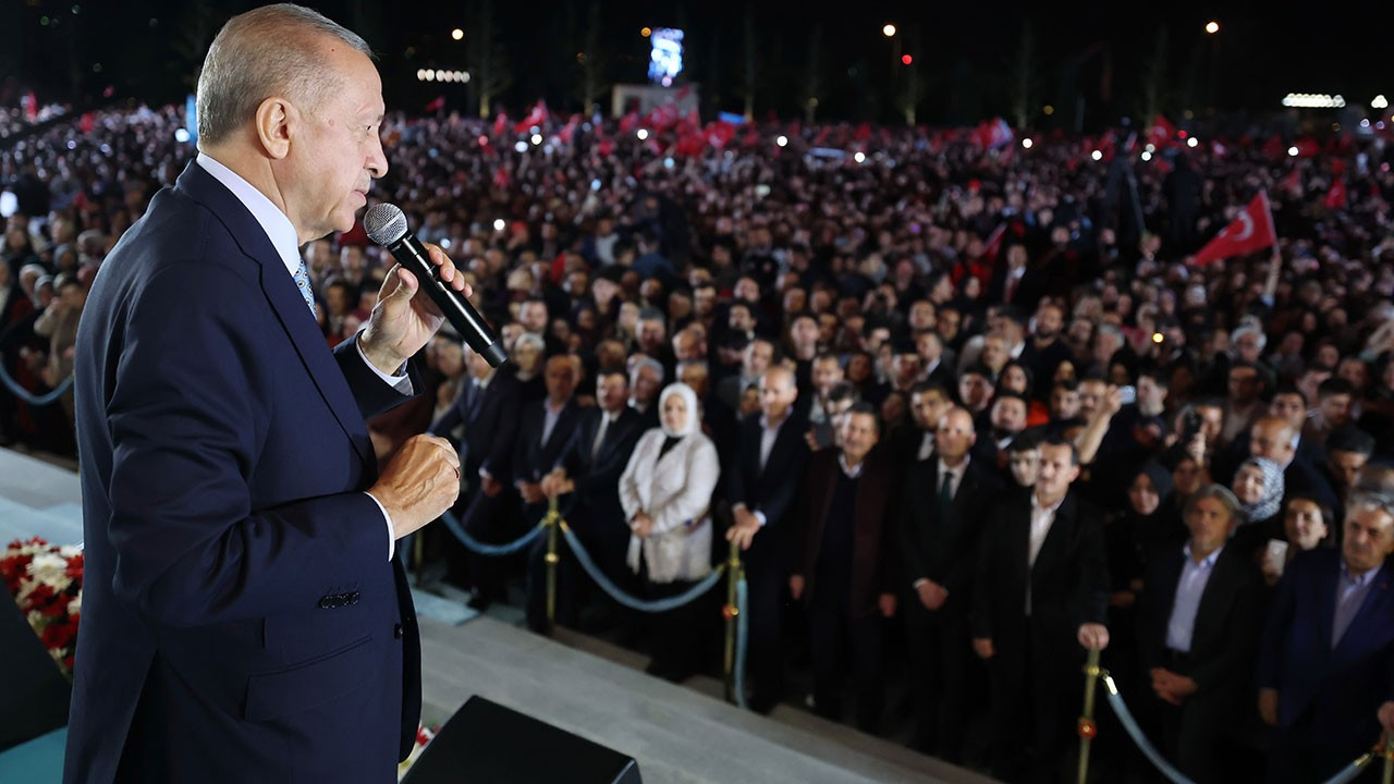 İdam sloganları eşliğinde birlik mesajları