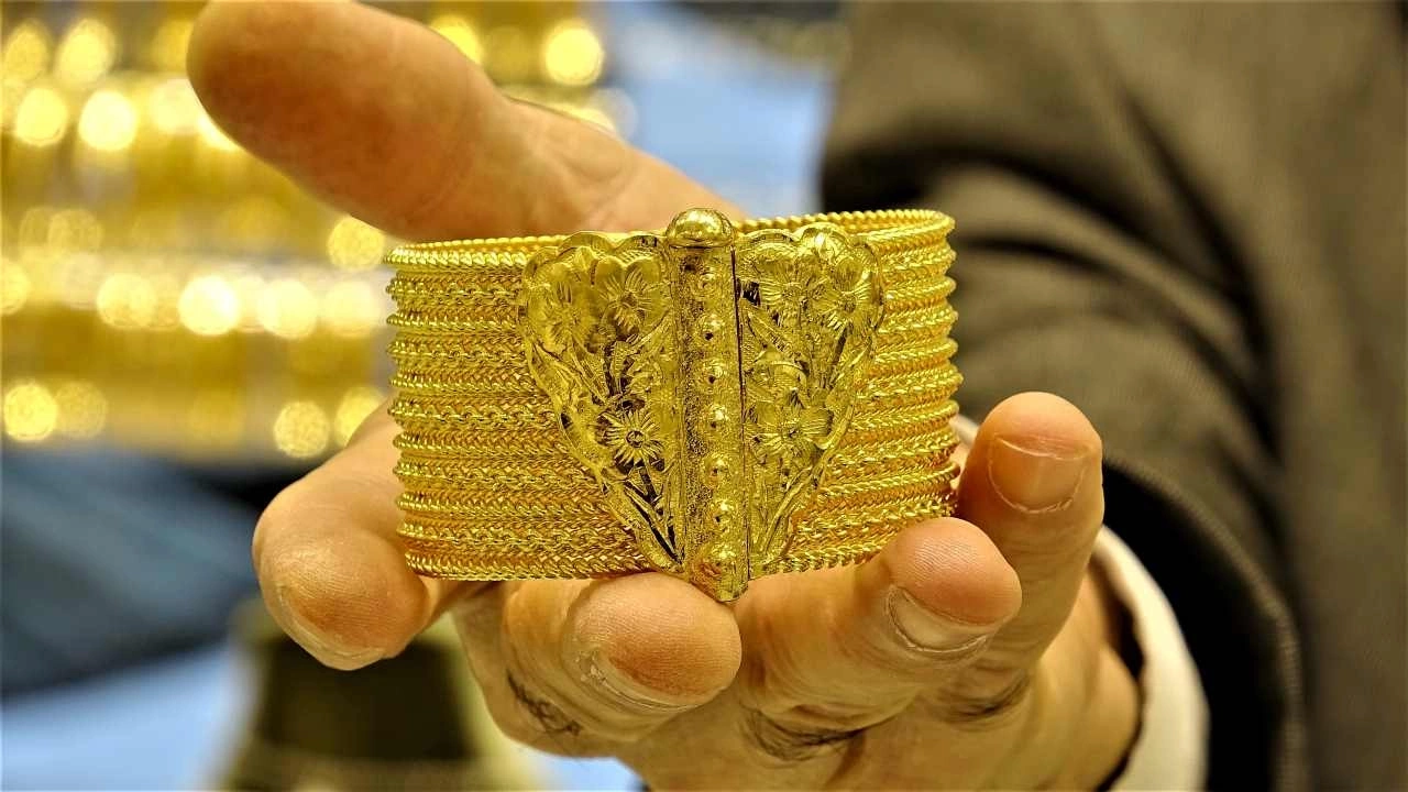 Bu bilezik genç kızların rüyalarını süslüyor…