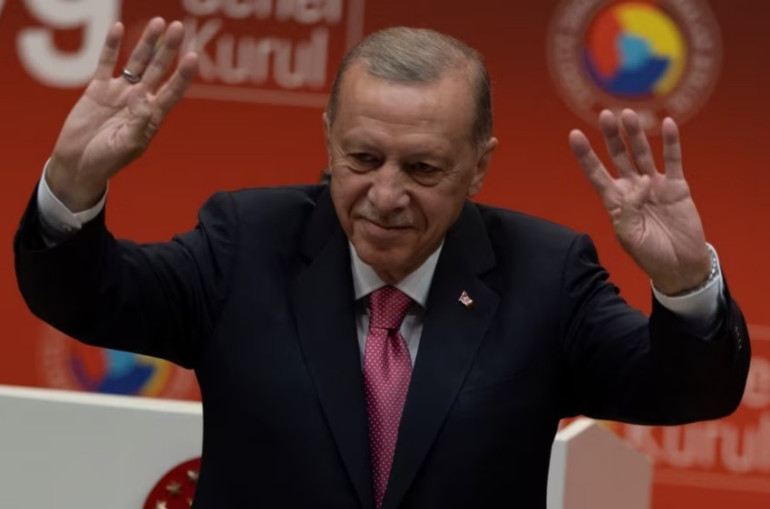 Cumhurbaşkanı Erdoğan’dan başörtüsü için anayasa değişikliği çağrısı