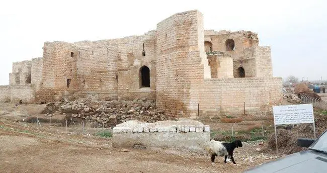 Depremde hasar görmüşlerdi! Tarihi yapılan aslına uygun restore edilecek