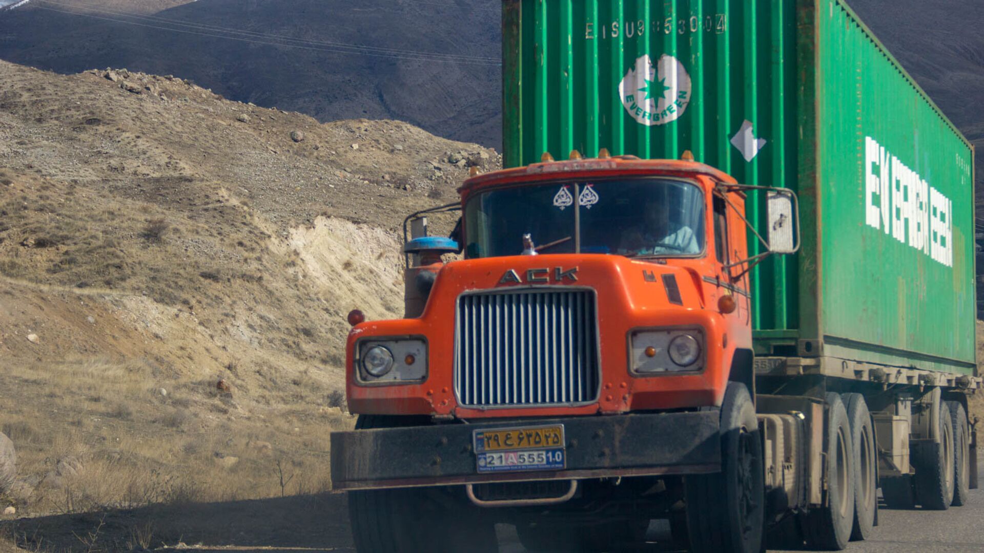 Ermenistan Ekonomi Bakanı: İran üzerinden Hindistan’dan Ermenistan’a bir ulaştırma koridoru geliştiriliyor