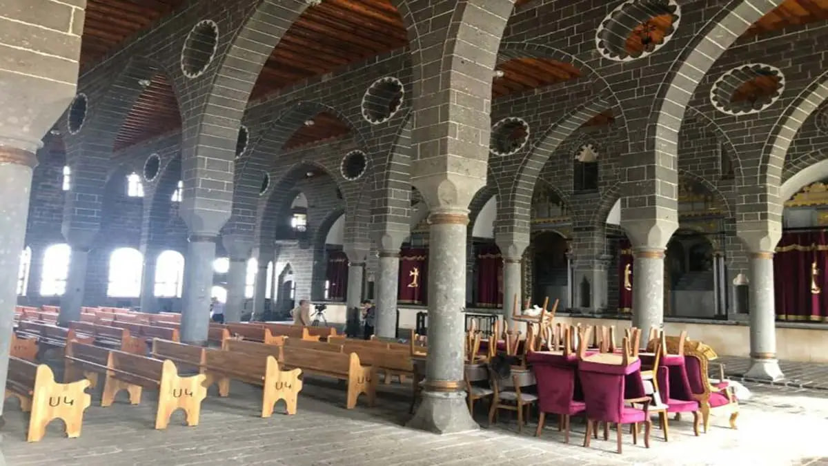 Türkiye’de birçok Ermeni kilise ibadete kapalıdır