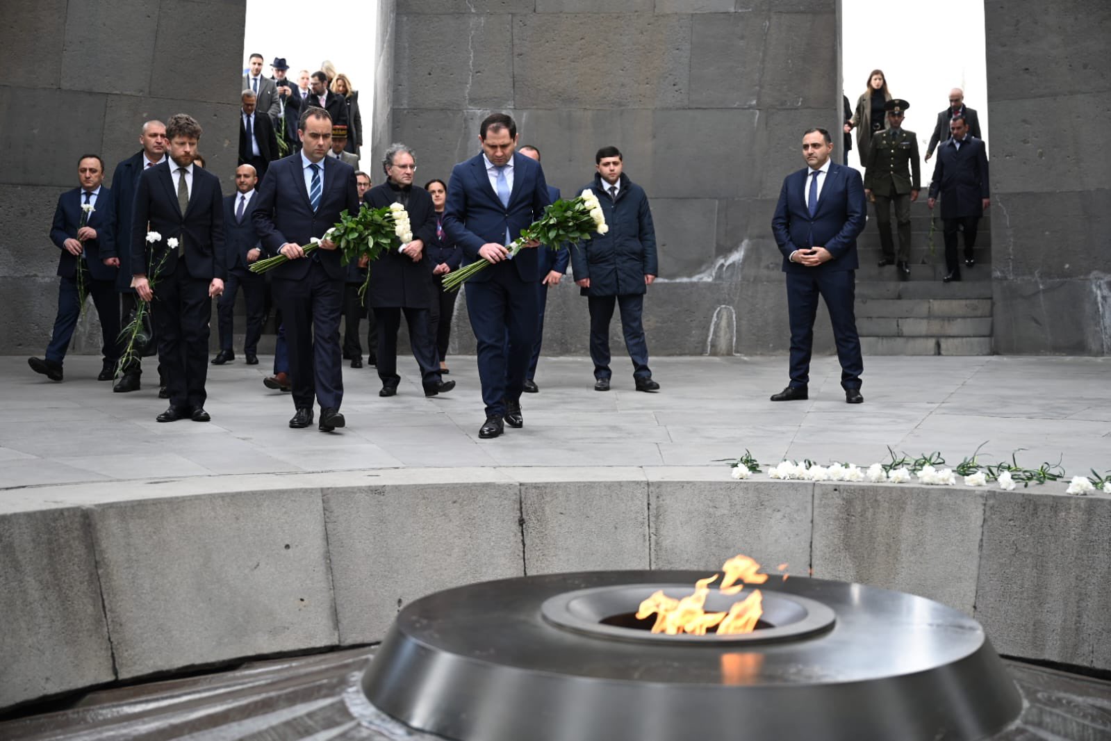Fransa Savunma Bakanı: Ermenistan’da barışı korumak aynı zamanda anma görevini de yerine getirmek anlamına geliyor