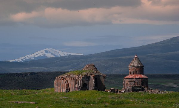 Kültürel mirasa yolculuk: Ani Harabelerine ziyaretçi akını