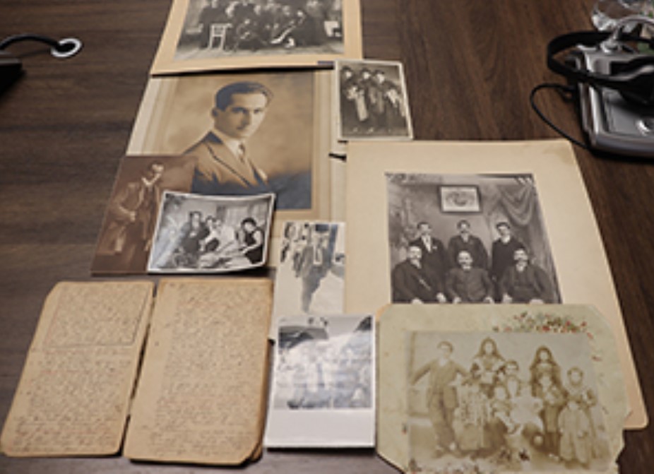 Soghomon Tehliryan’ın yakınları, Ermeni Soykırımı Müzesi’ne değerli eşyalar teslim etti