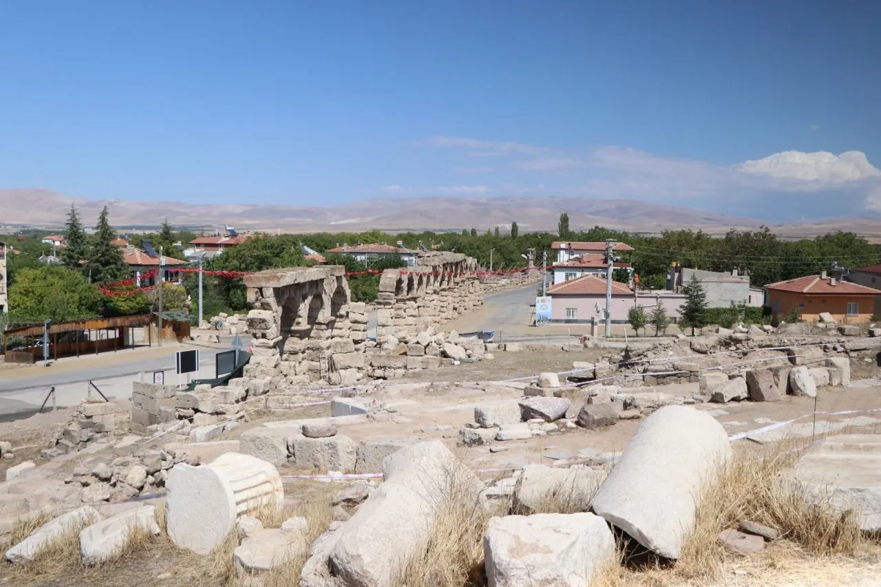 Tyana Antik Kenti’nde keşif: Sekizgen planlı kilise gün yüzüne çıkarıldı