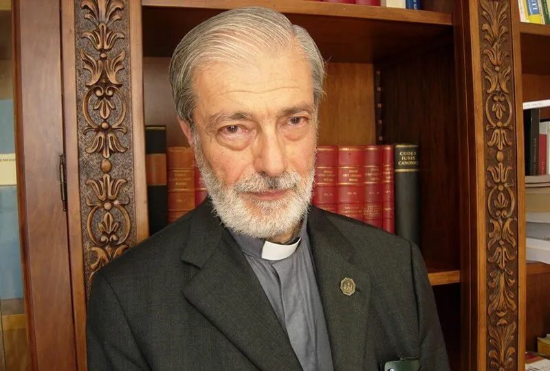 Türkiye Katolik Ermenileri Ruhani Lideri Başepiskopos Zekiyan yaş sınırı nedeniyle görevi bıraktı