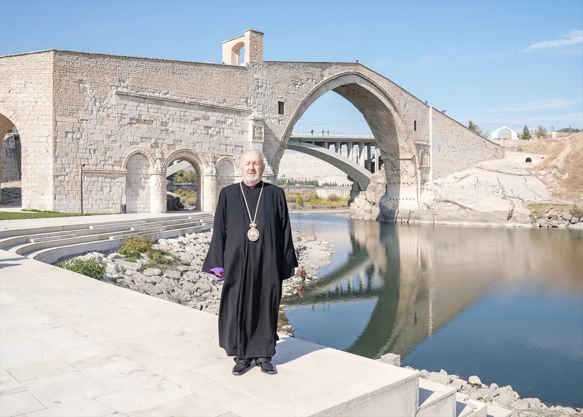 Başepiskopos Aram Ateşyan’ın Diyarbakır Ziyareti