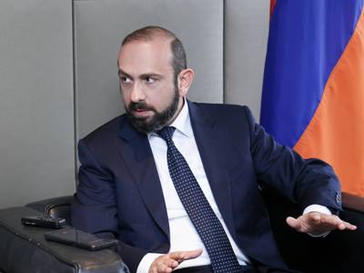 Ermenistan Dışişleri Bakanı: “Ermeni ve Türk uzmanlar, Gyumri-Kars demiryolunun mevcut durumunu inceliyor”