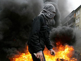 PKK yandaşları İstanbul’da saldırdı