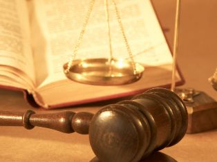 Ermeni kadına ırkçı saldırı