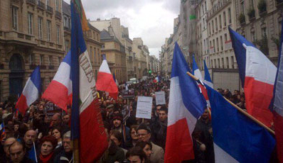 Fransa Senatosu Ermeni İddialarının Reddine Ceza Öngören Yasa Teklifini Kabul Etti